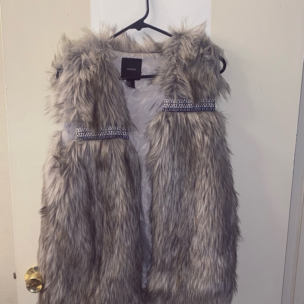 Forever 21 Gray Faux Fur Vest